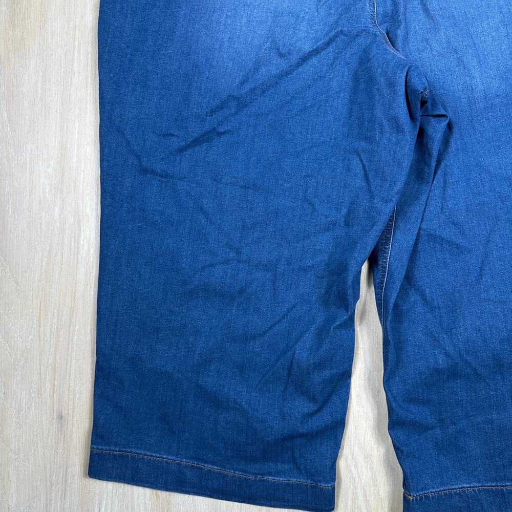 NWT Torrid High Rise Button Fly Cropped Wide Leg Jeans Plus 26 Blue Denim Casual - Picture 14 of 16